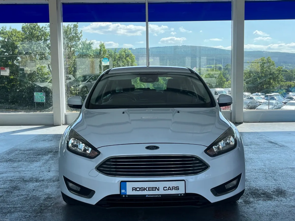 Ford Focus TITANIUM TDCI - Image 2