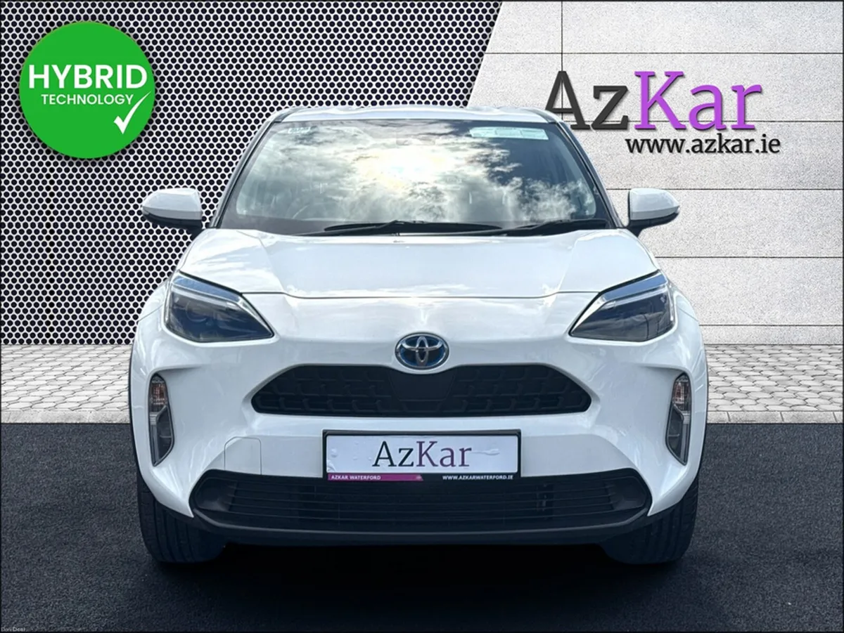 Toyota Yaris Cross 2023 ICON 1.5 HYBRID AUTOMATIC - Image 2