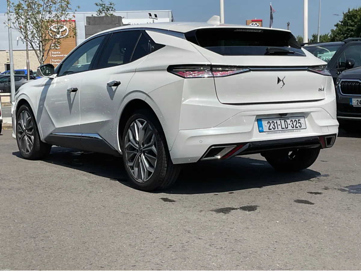 DS Automobiles DS 4 TROCADERO PURETECH 130 AUTO 5D - Image 6