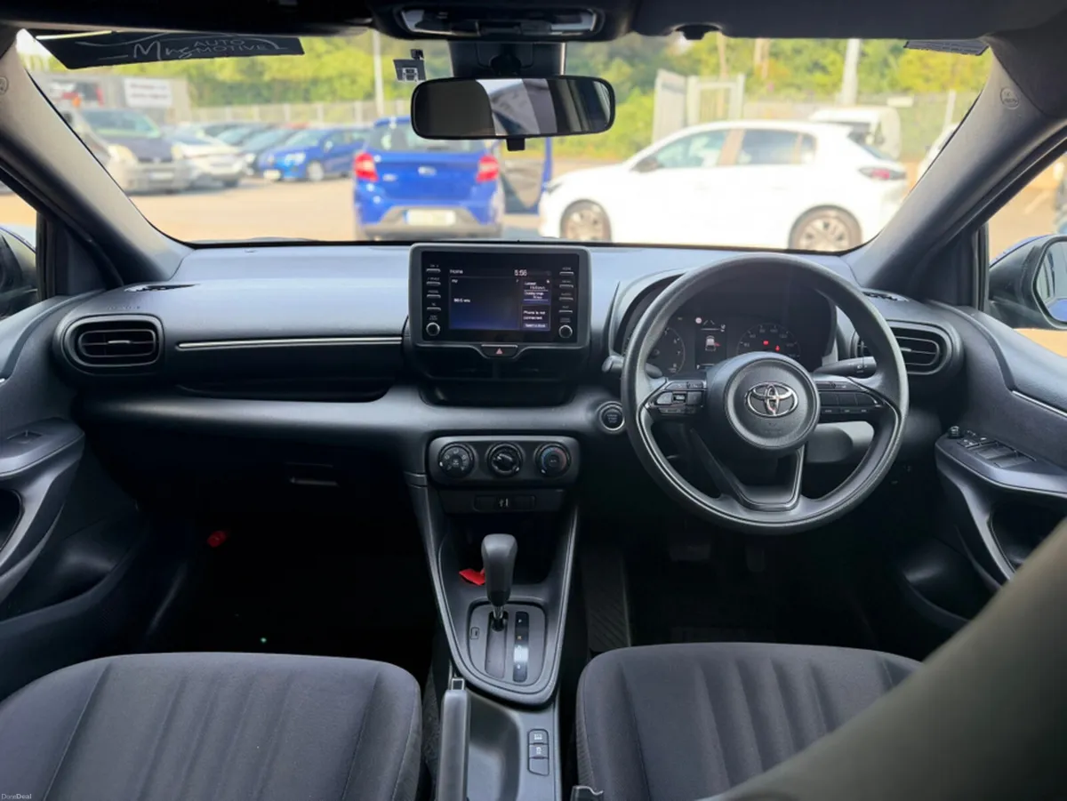Toyota Yaris 1.0 AUTO 5DR - LOW KMS - Image 4