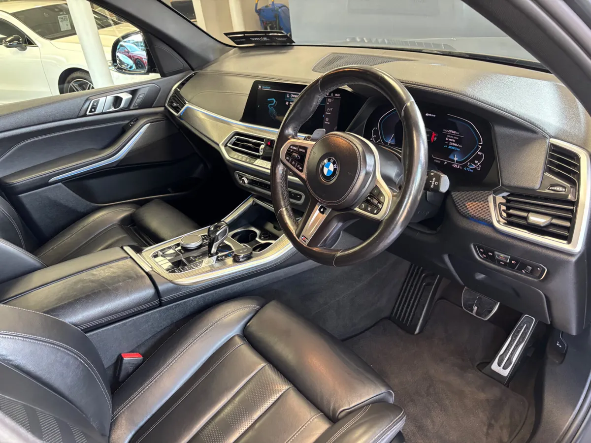 BMW X5 202145e M-Sport***5 Seat Crew Cab*** - Image 6