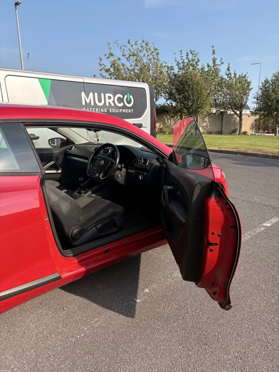 Volkswagen scirocco 1.4 TSI - Image 5