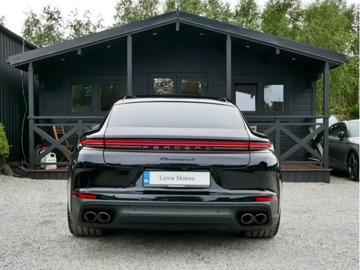 Porsche Panamera 4 PDK E-HYBRID, **DEPOSIT TAKEN** - Image 5