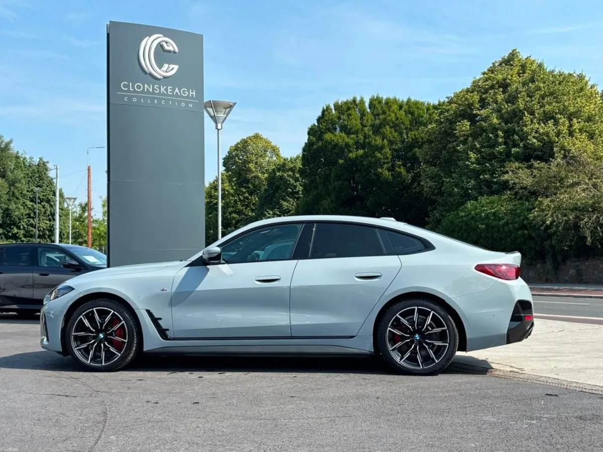BMW i4 EDRIVE35 M SPORT - Image 4