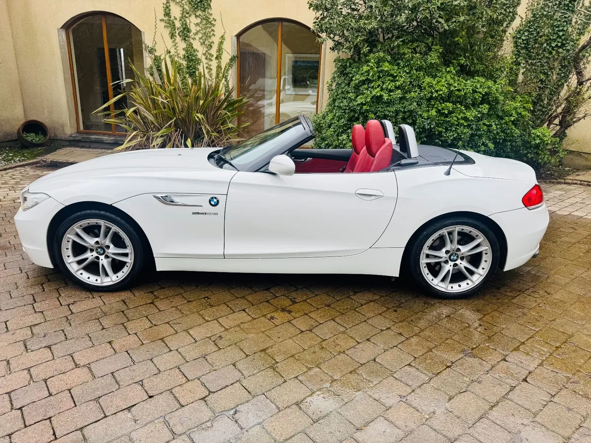 BMW Z4 2.0 M Sport Roadster - MEGA NI CAR - Image 2