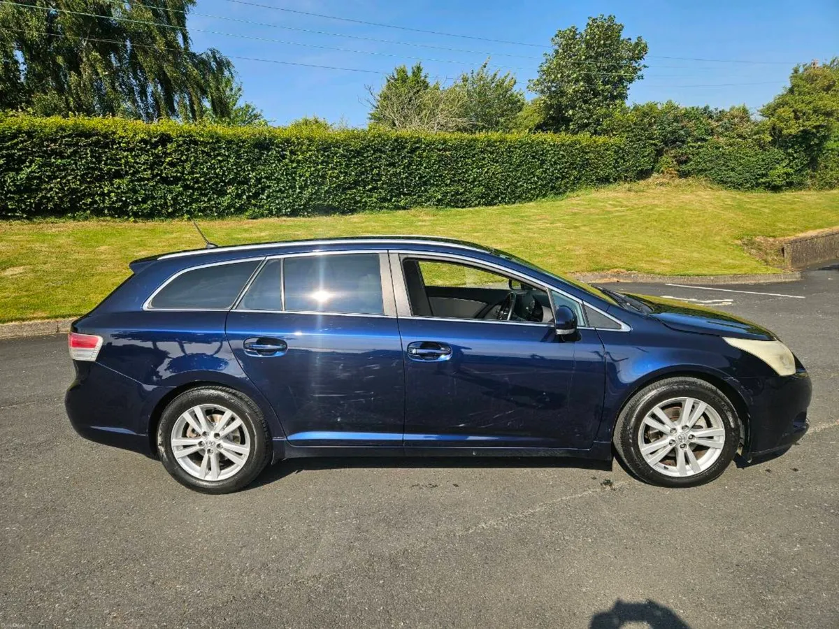 Toyota avensis - Image 2