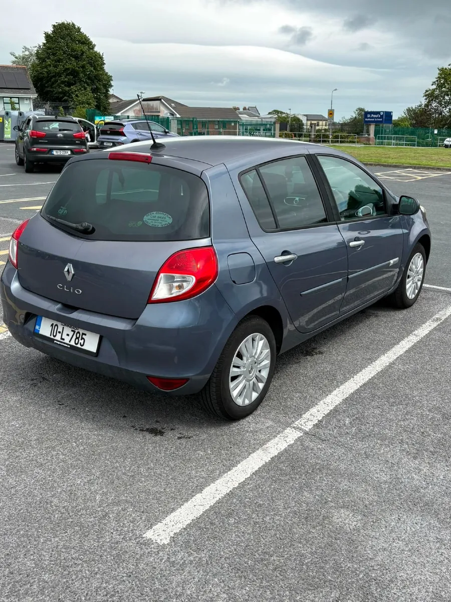 Renault Clio 2010 - Image 4