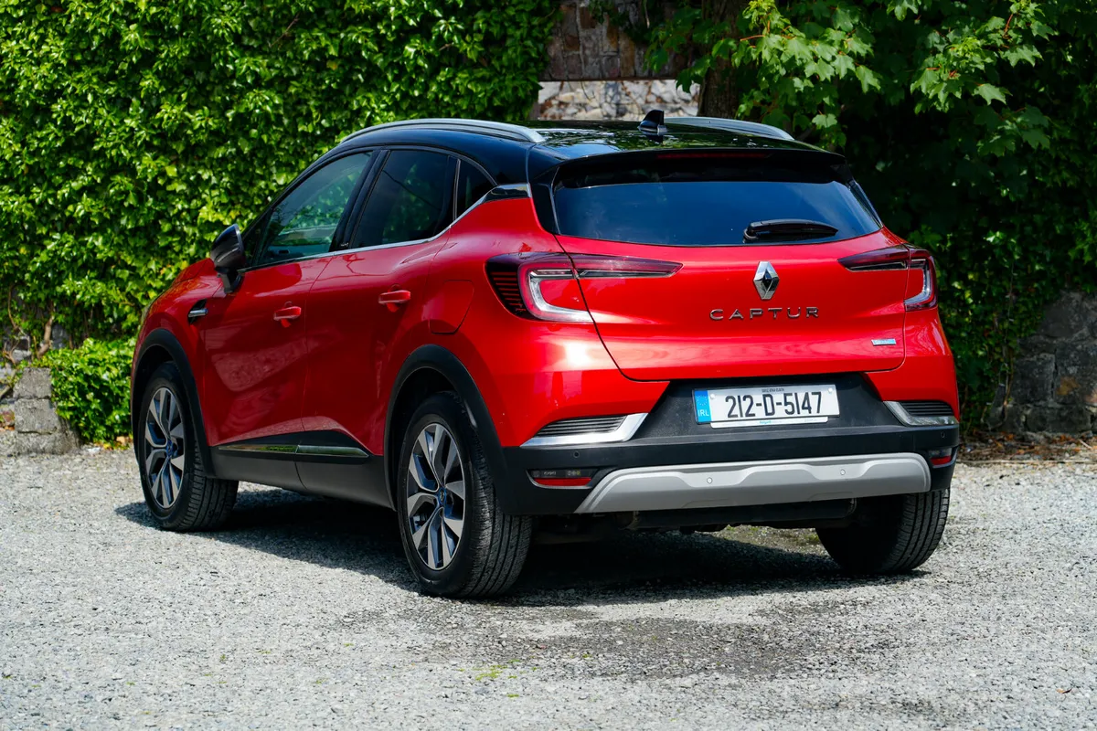 2021 Renault Captur Plug In Hybrid - Image 3