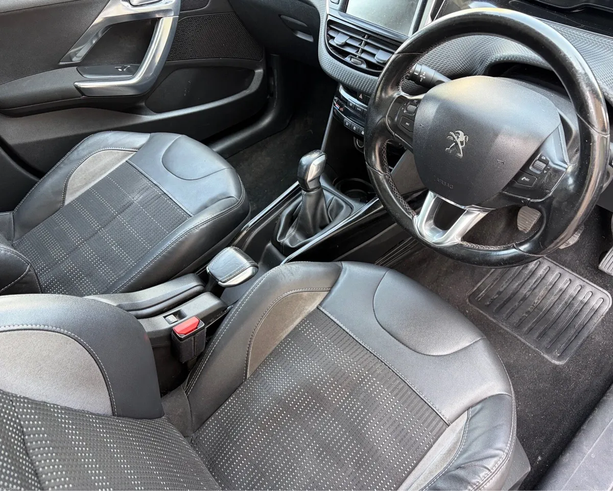 Peugeot 2008 Allure 1.6 HDI - 1 Owner - - Image 5