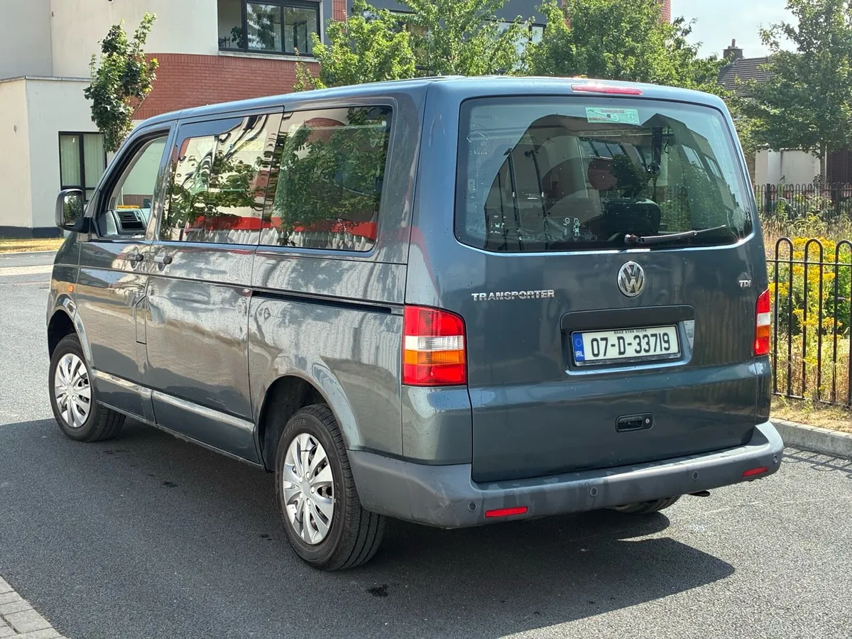 Vw Shuttle 9 Seater - Image 4