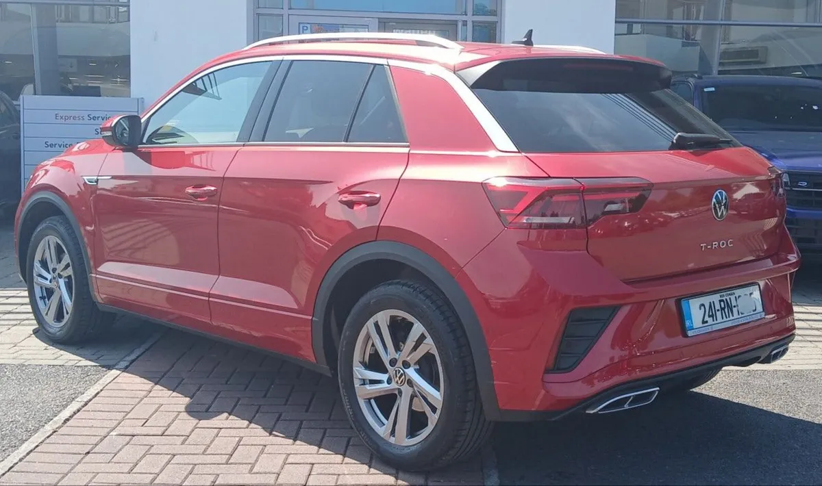 Volkswagen T-Roc R-Line 1.0 TSI 110HP **REAR VIEW - Image 4