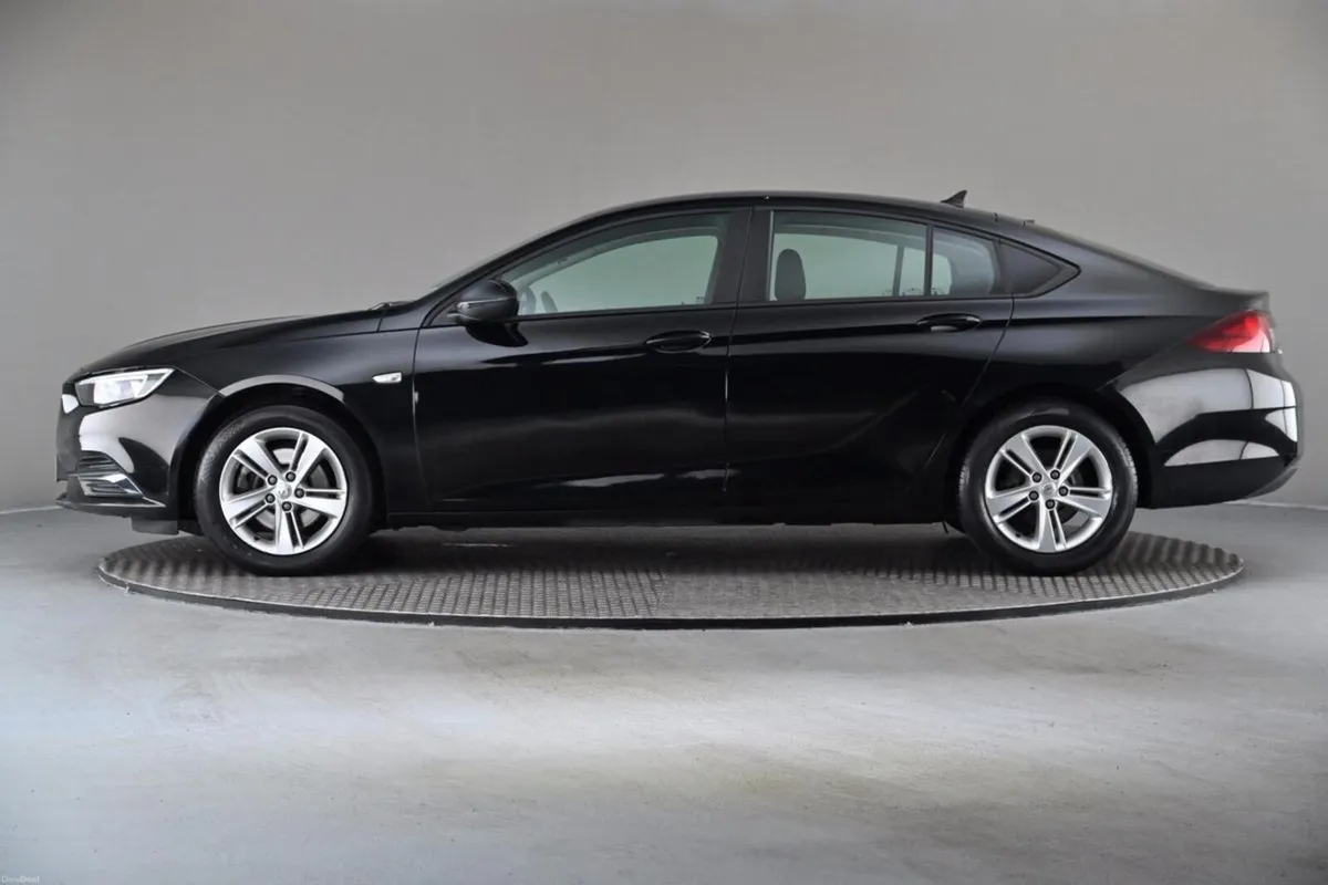 Opel Insignia 1.6CDTI 136BHP TURBO D AUTO - Image 5