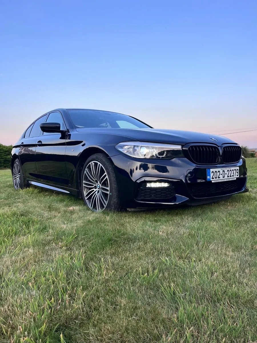 BMW G30 520D MSPORT - Image 1