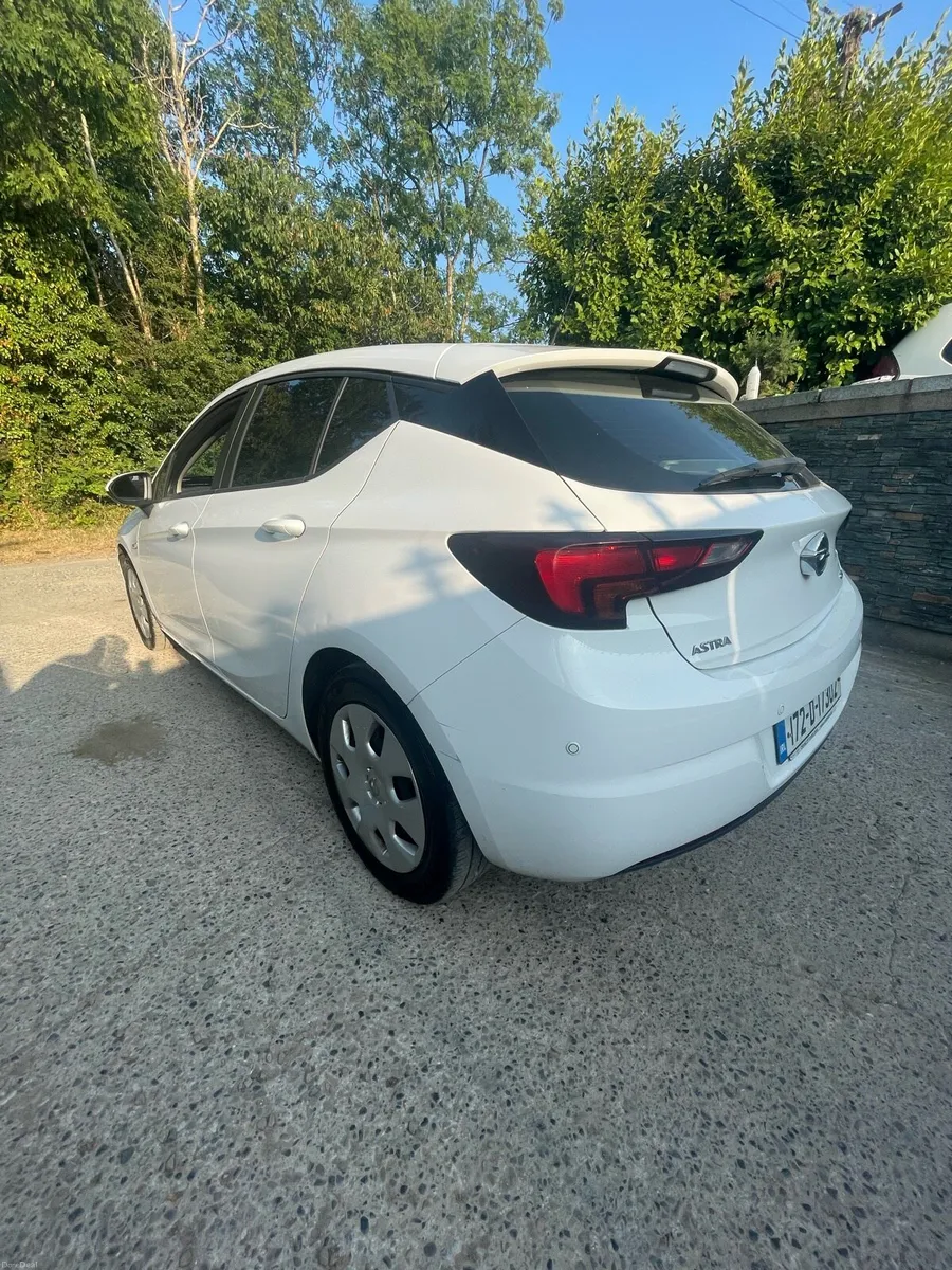 Opel Astra - Image 4