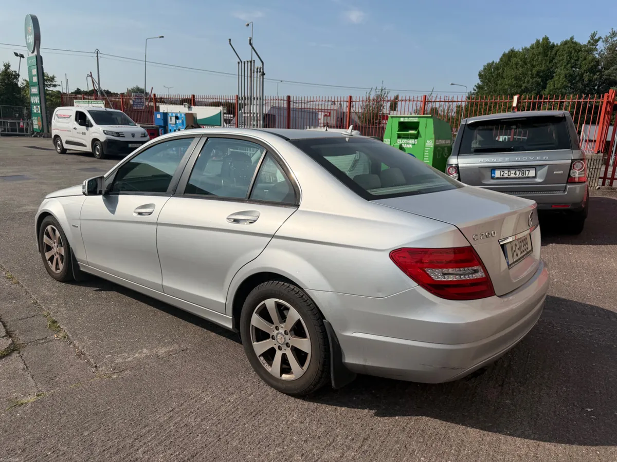 2011 Mercedes C-Class - Image 5