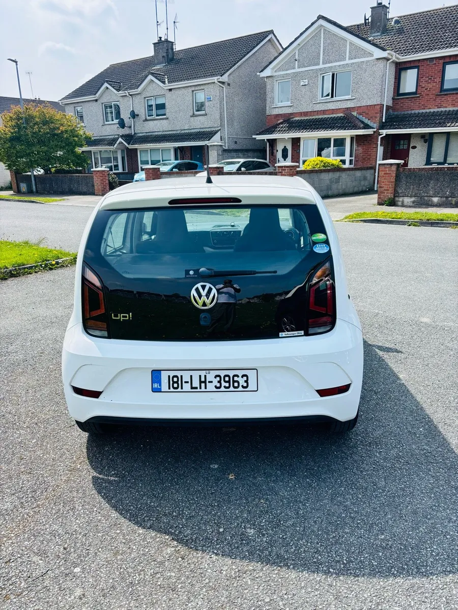 Vw Up 2018 Automatic - Image 3