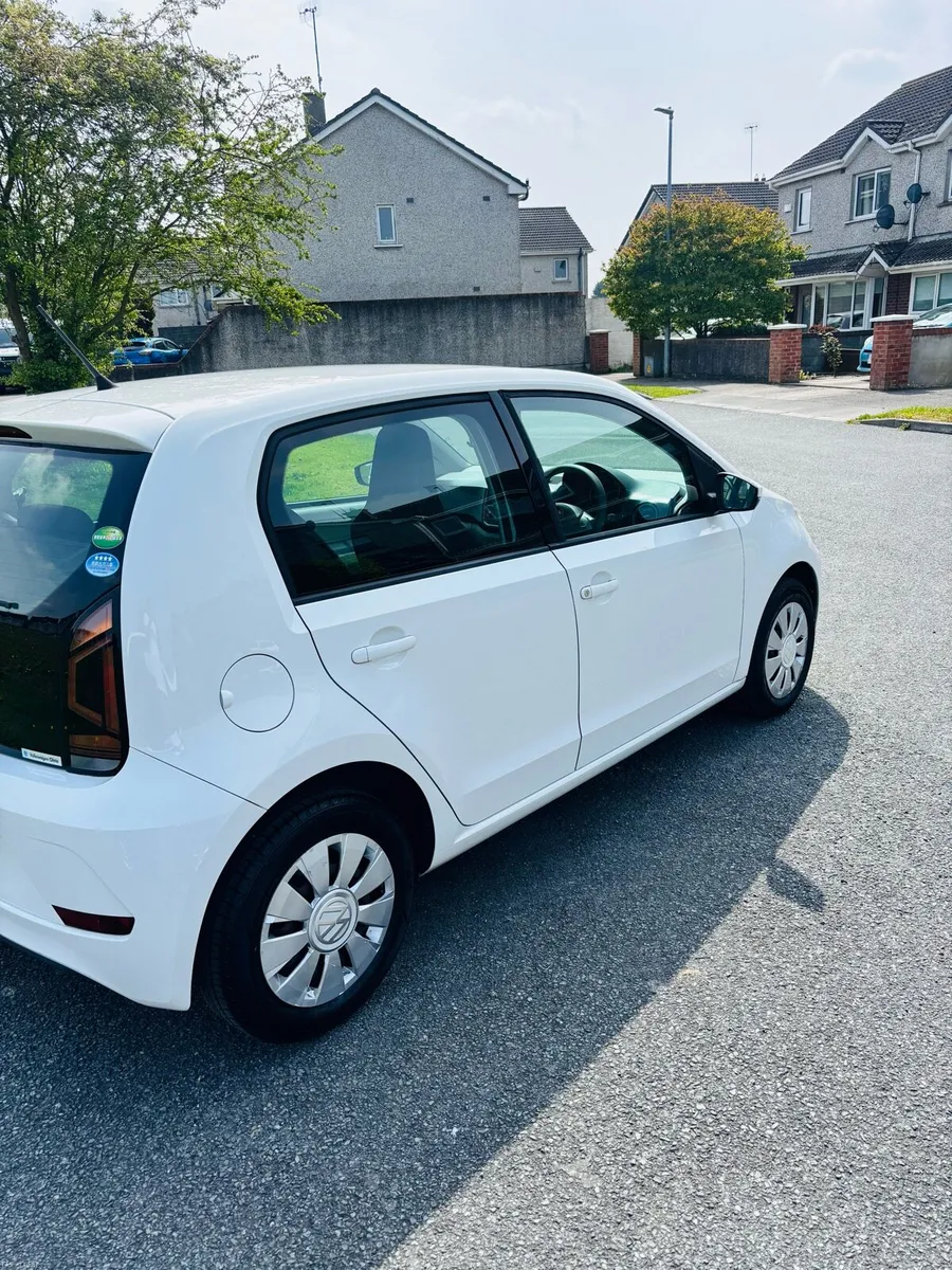 Vw Up 2018 Automatic - Image 4