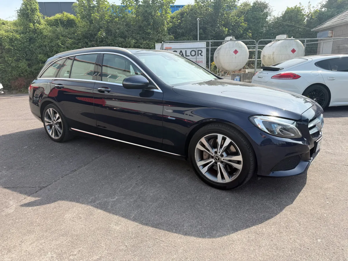 2017 Mercedes C-Class Hybrid - Image 1