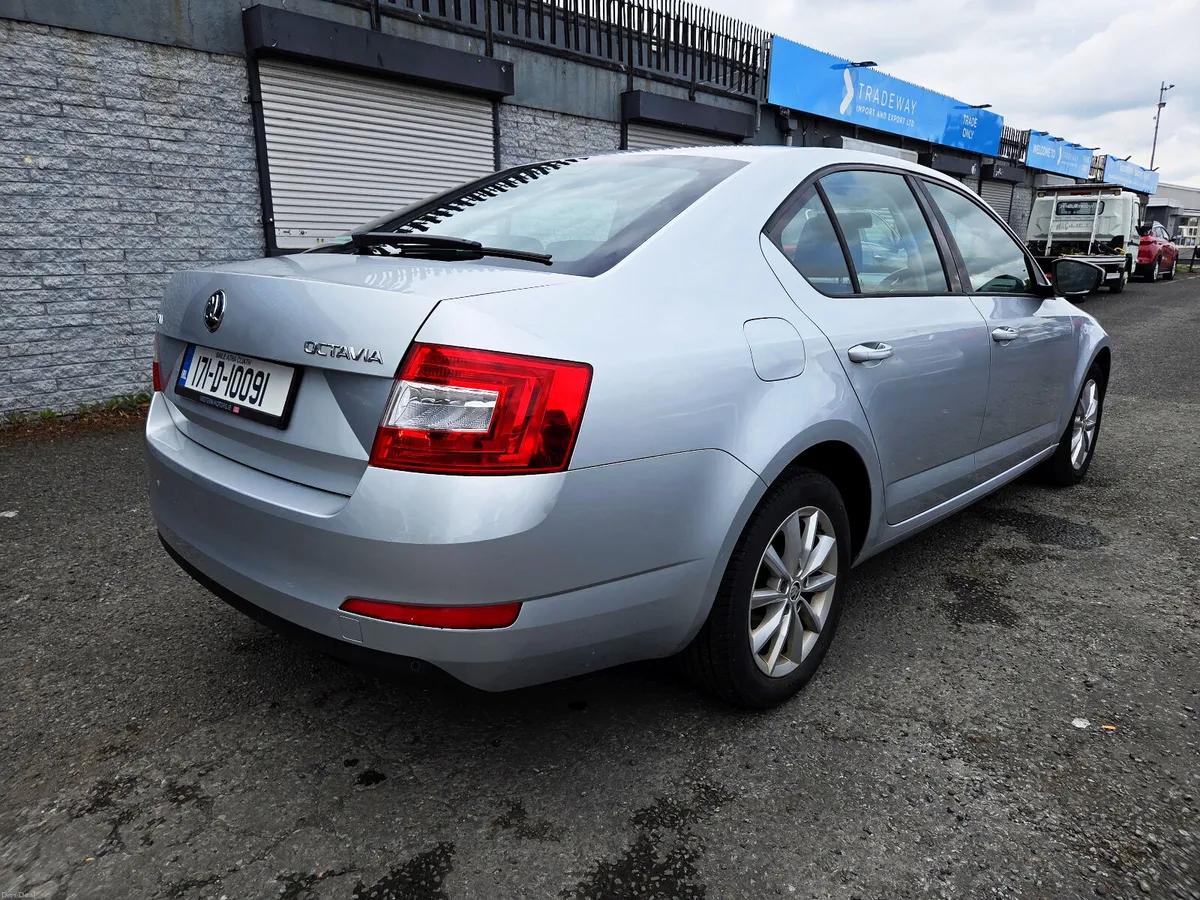 171 SKODA OCTAVIA Low KM Warranty NCT V.Clean - Image 5