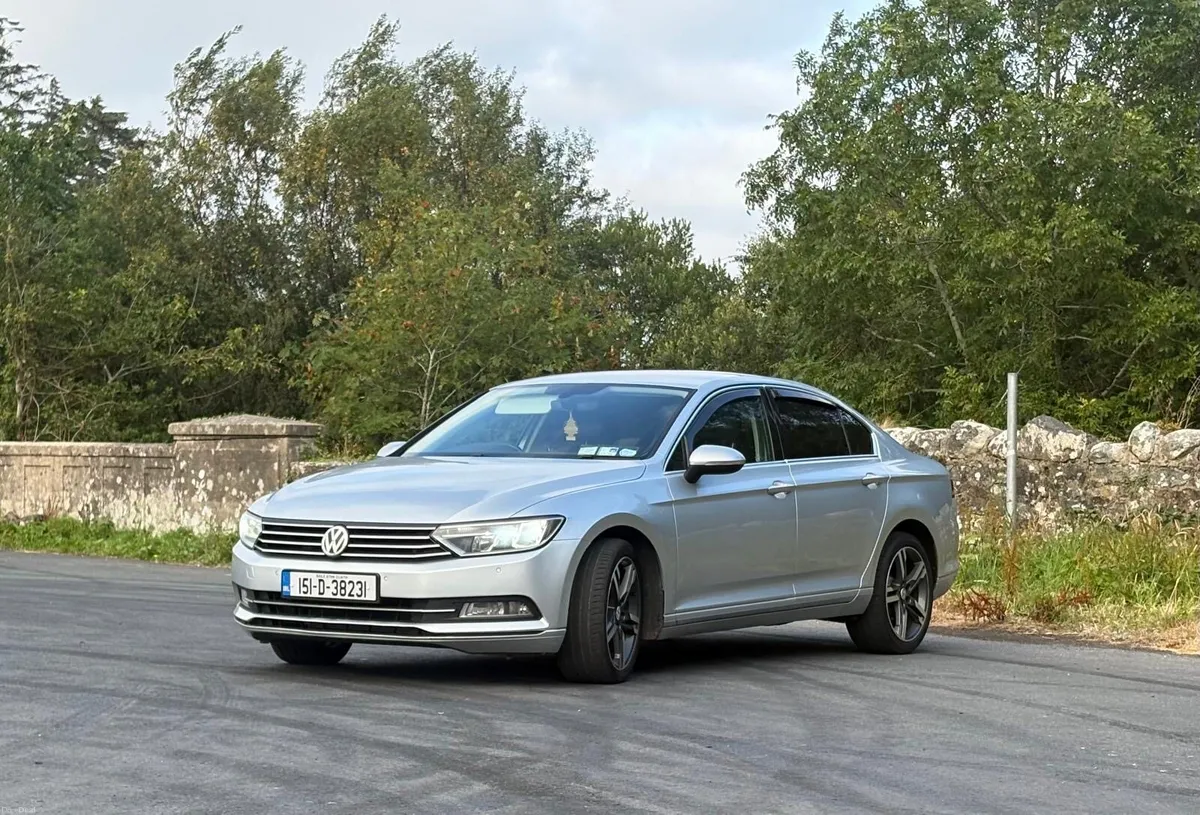 Volkswagen Passat - Image 2
