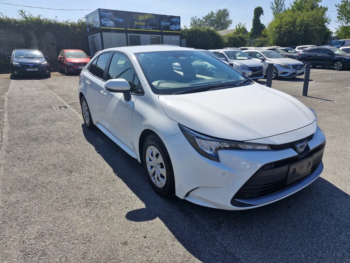 2024 Toyota Corolla 1.8L Hybrid Low Miles Fresh NC - Image 1