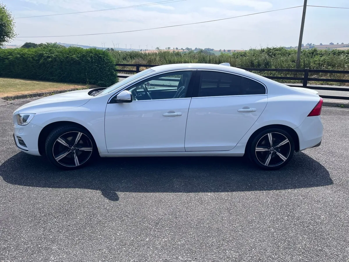 2017 Volvo S60 D4 R-Design LUX NAV 190BHP - Image 3
