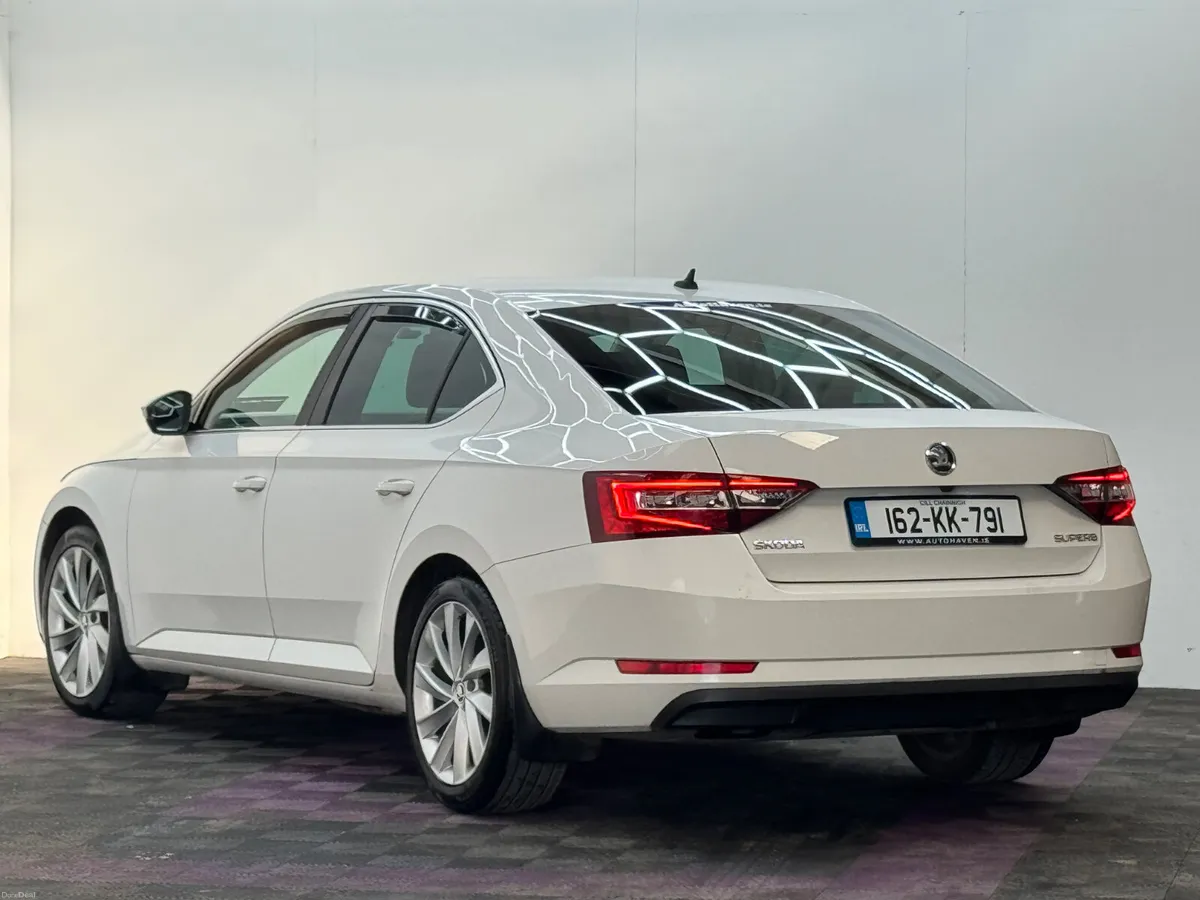 2016 Skoda Superb 2.0TDI Style - Image 4