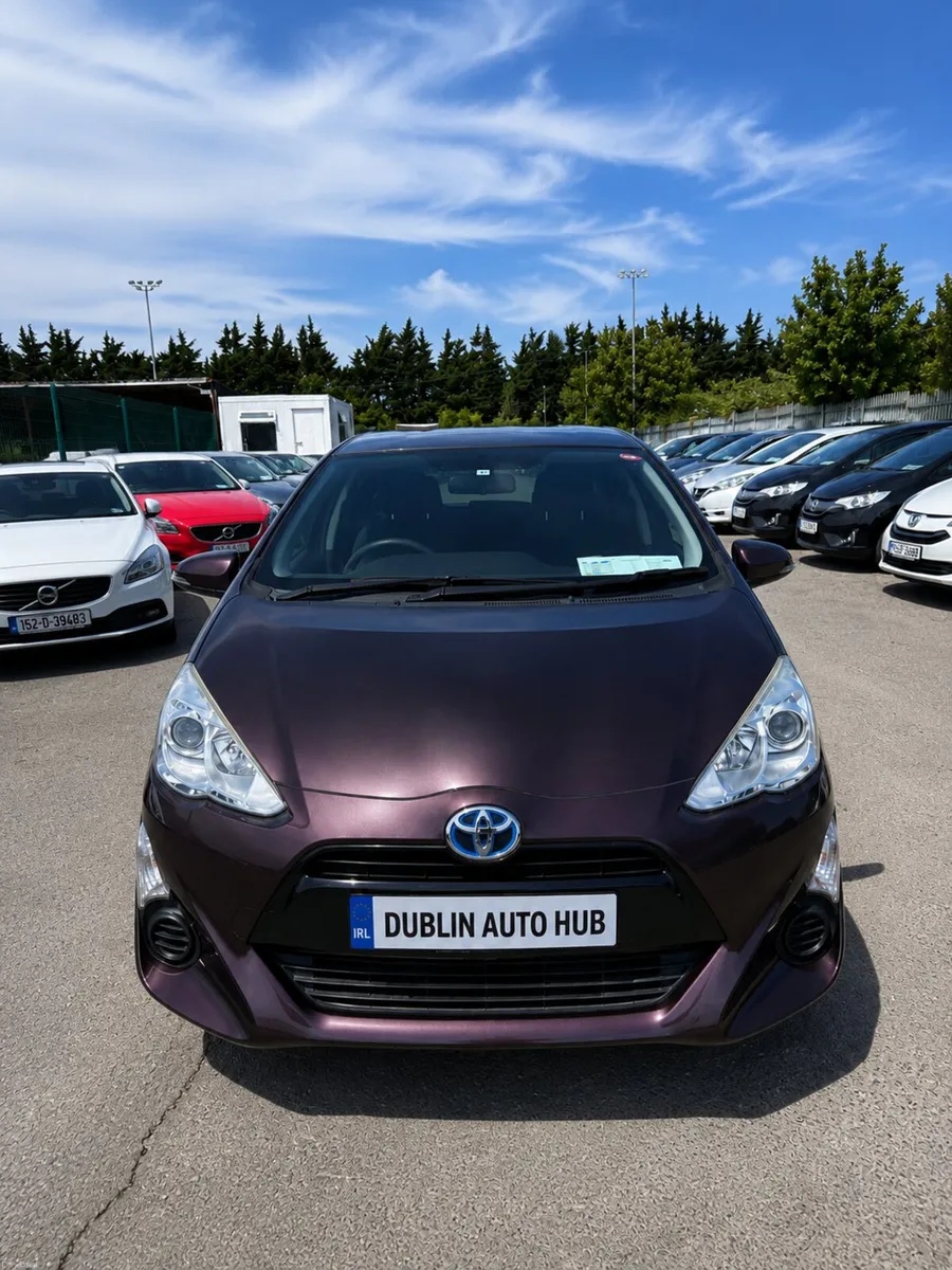 TOYOTA  AQUA  2015 - Image 2