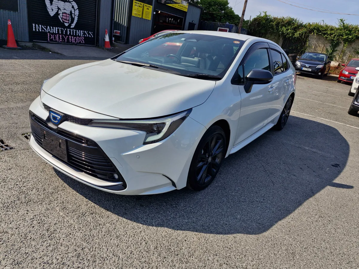 2023 Toyota Corolla 1.8L Hybrid Leather Package - Image 2