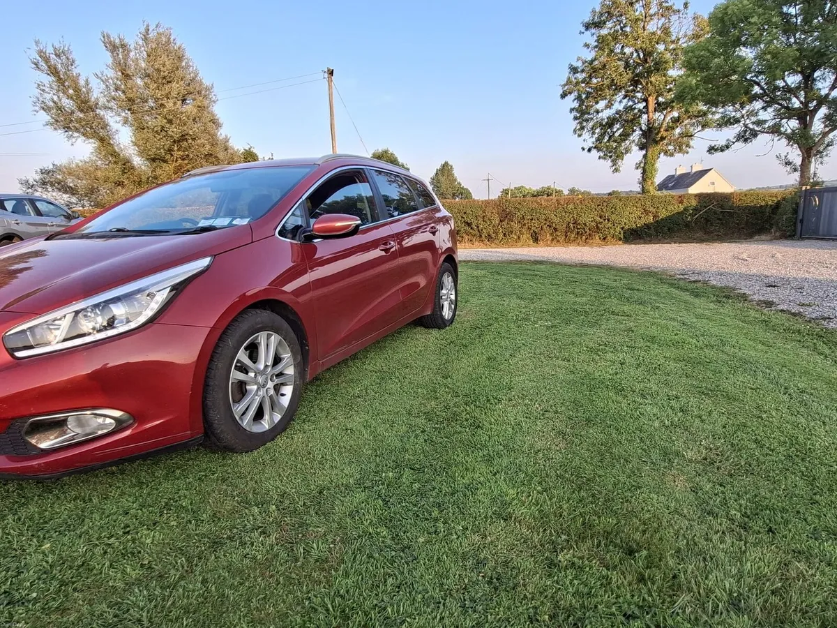 KIA CEED 1.6 DIESEL - Image 2