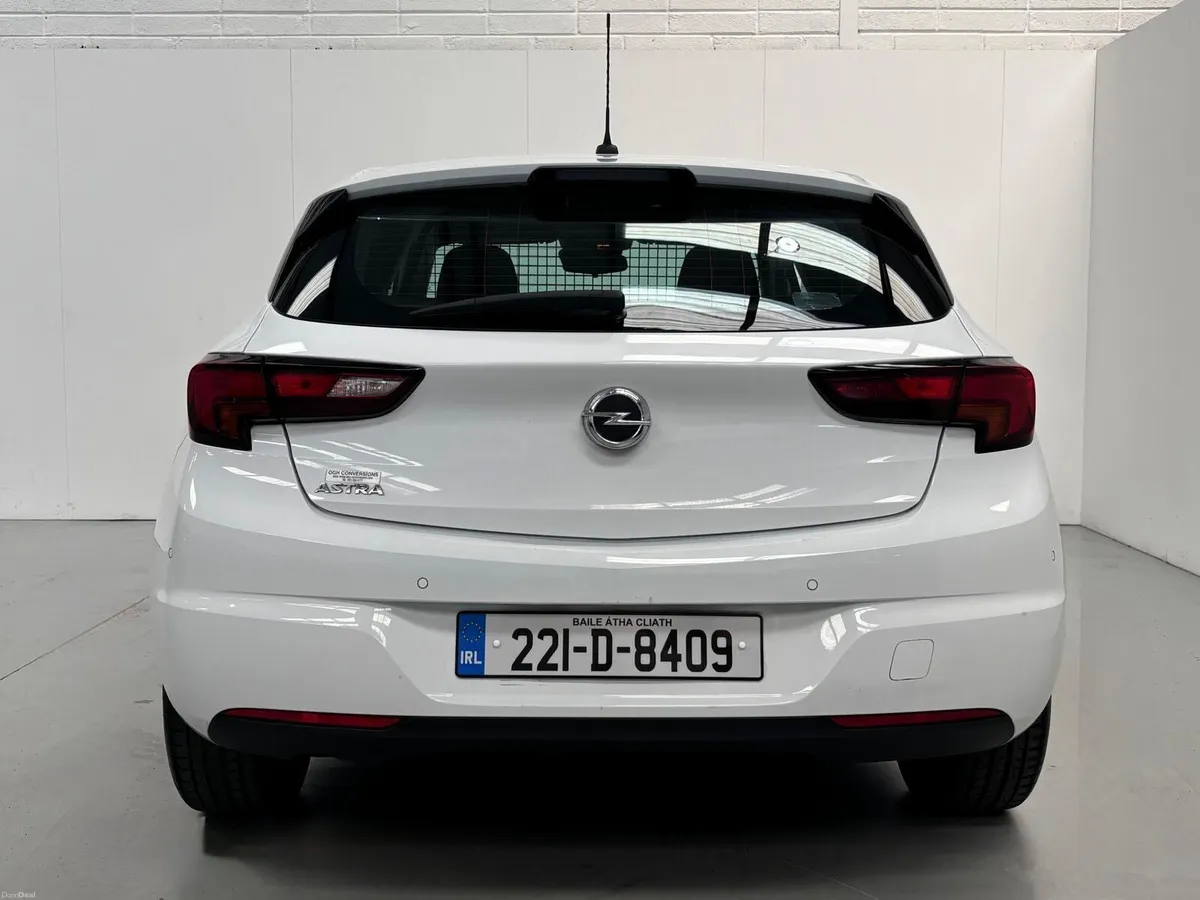 2022 Opel Astra van - Image 4