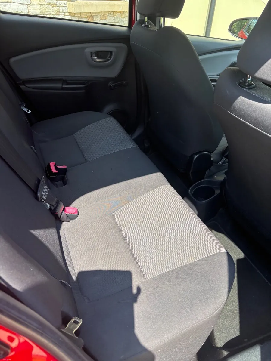 Toyota Yaris 2015 1.4 D - Image 6