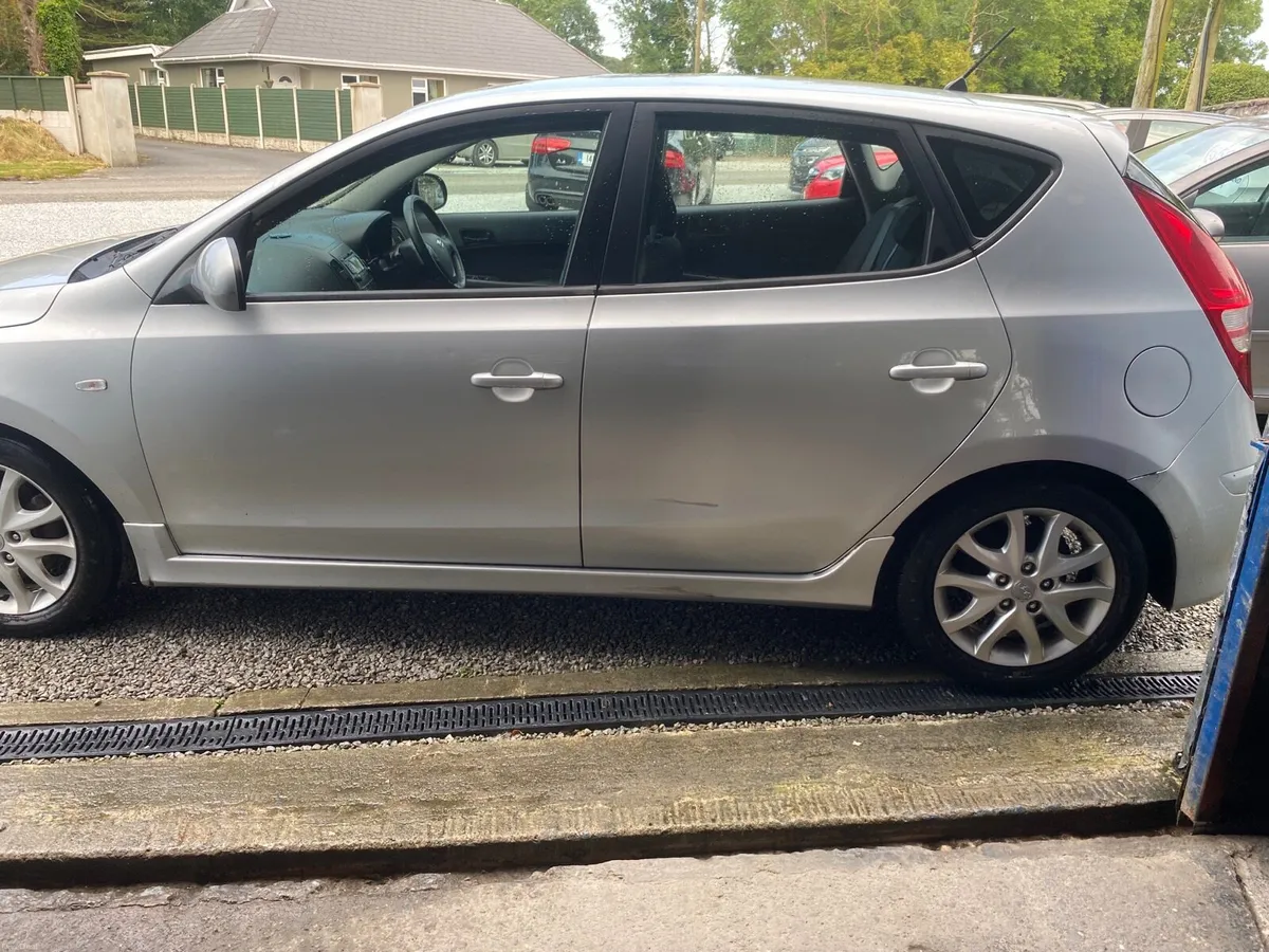2011 Hyundai i30 diesel - Image 4