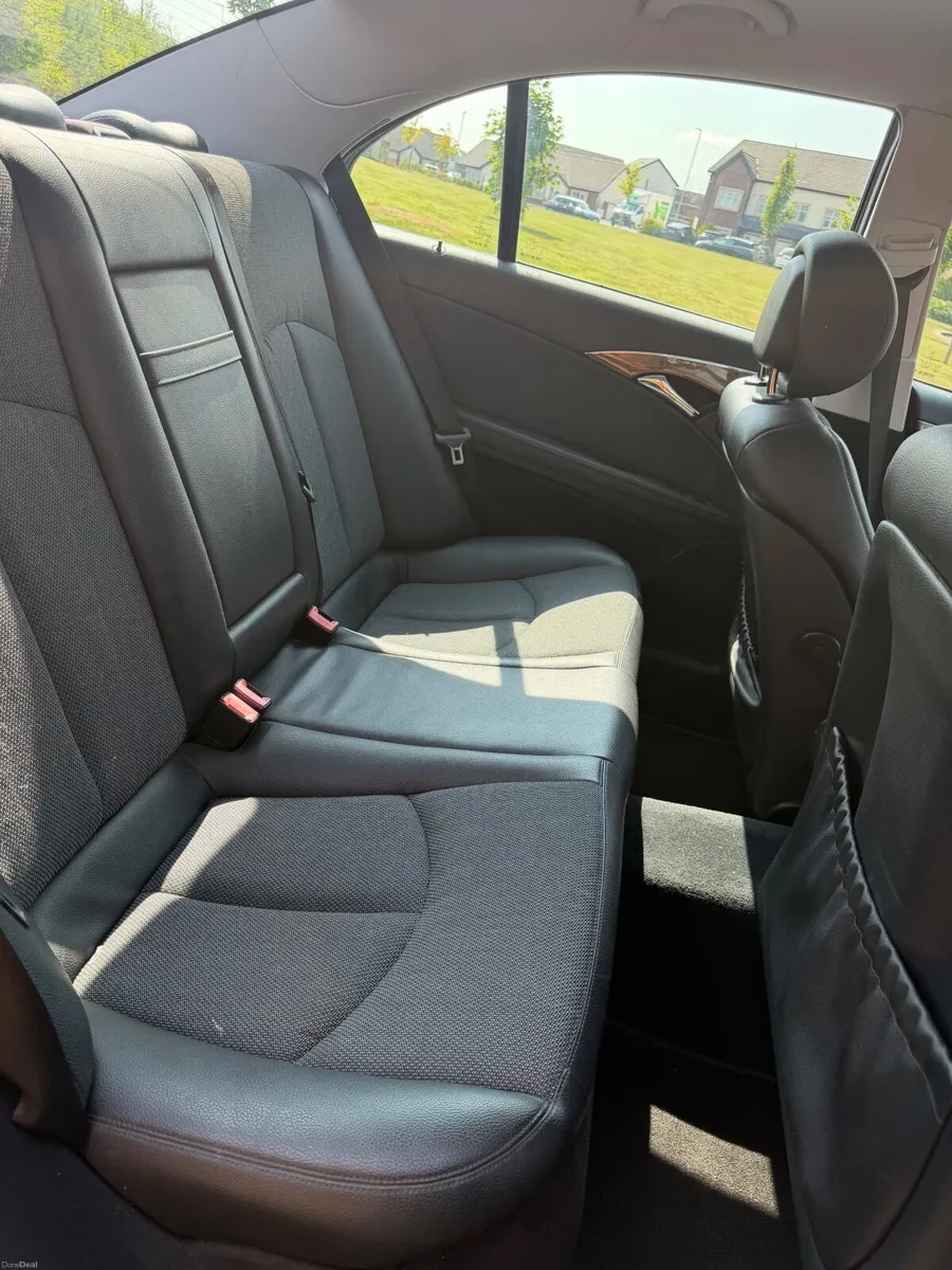 Mercedes-Benz E-Class 2007 - QUICK SALE - Image 5