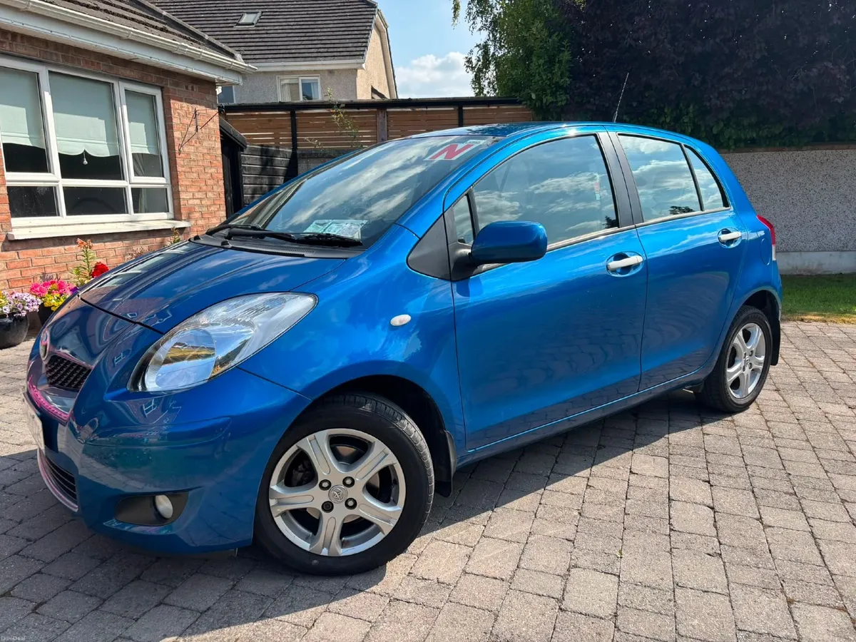 Toyota Yaris 2010 - Image 1