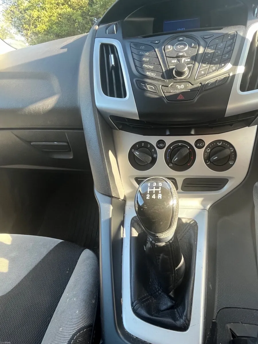 Ford Focus 2011 - Image 3