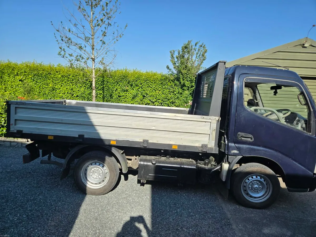 Toyota dyna - Image 4