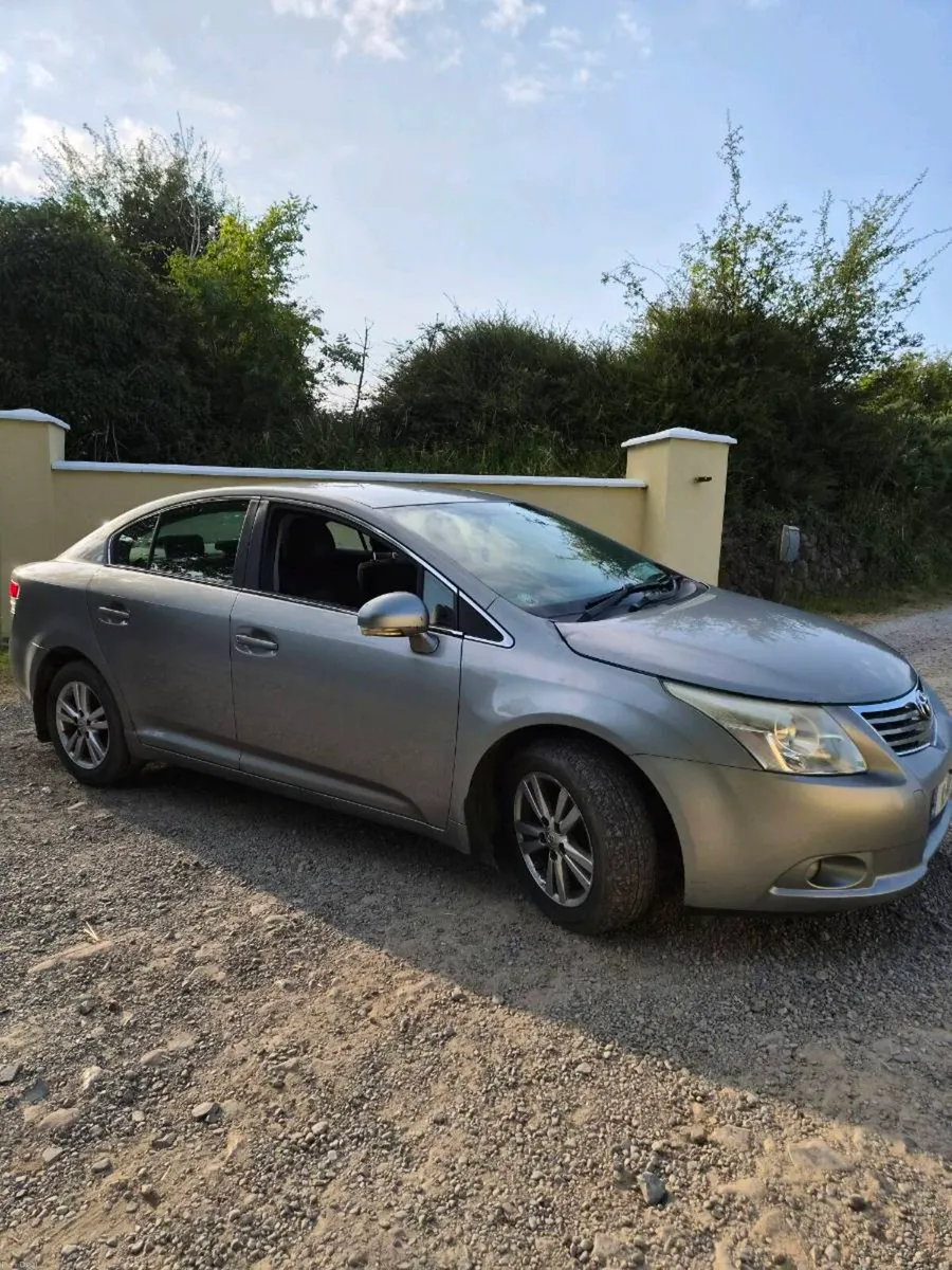2010 Diesel Avensis - Image 1