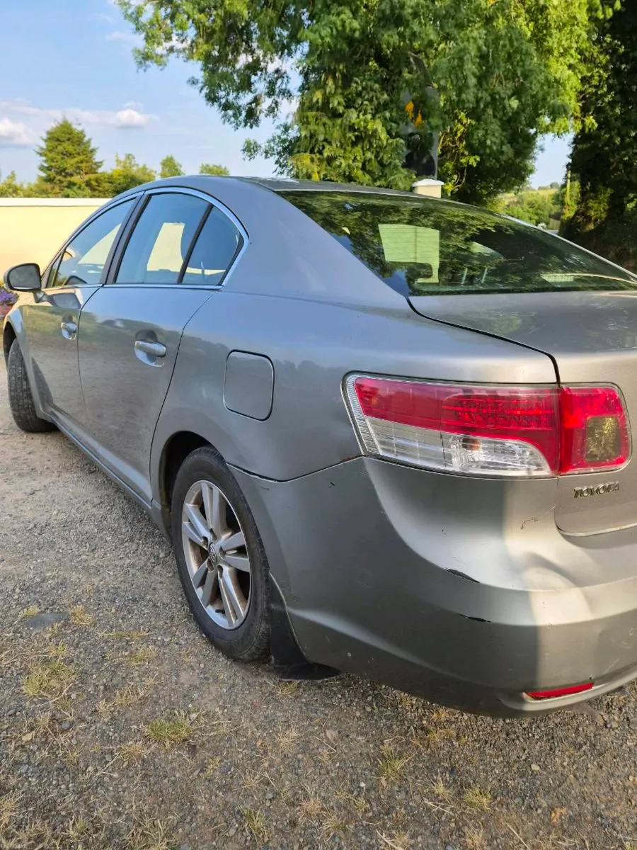 2010 Diesel Avensis - Image 4