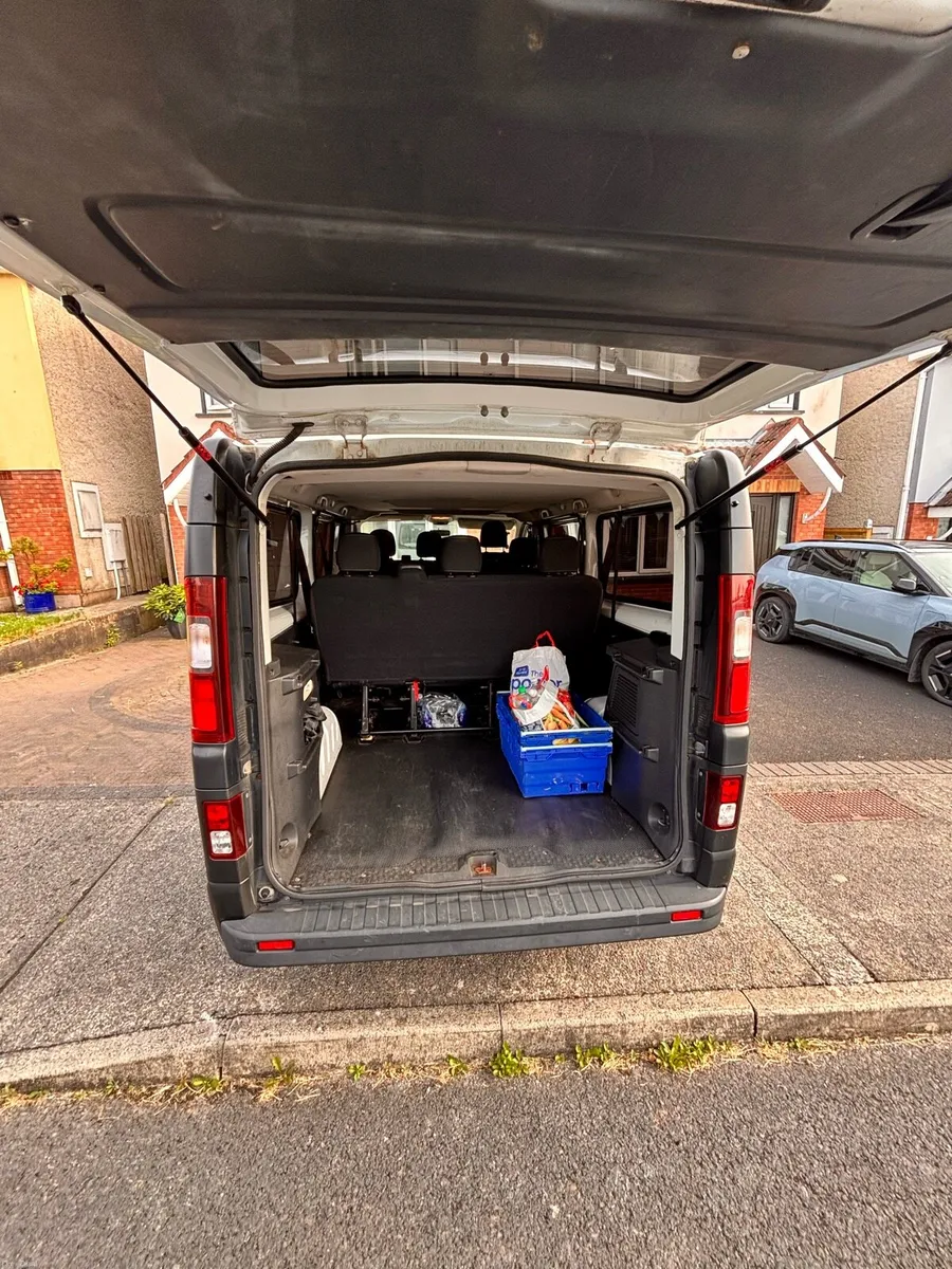 Mini Bus - Image 2