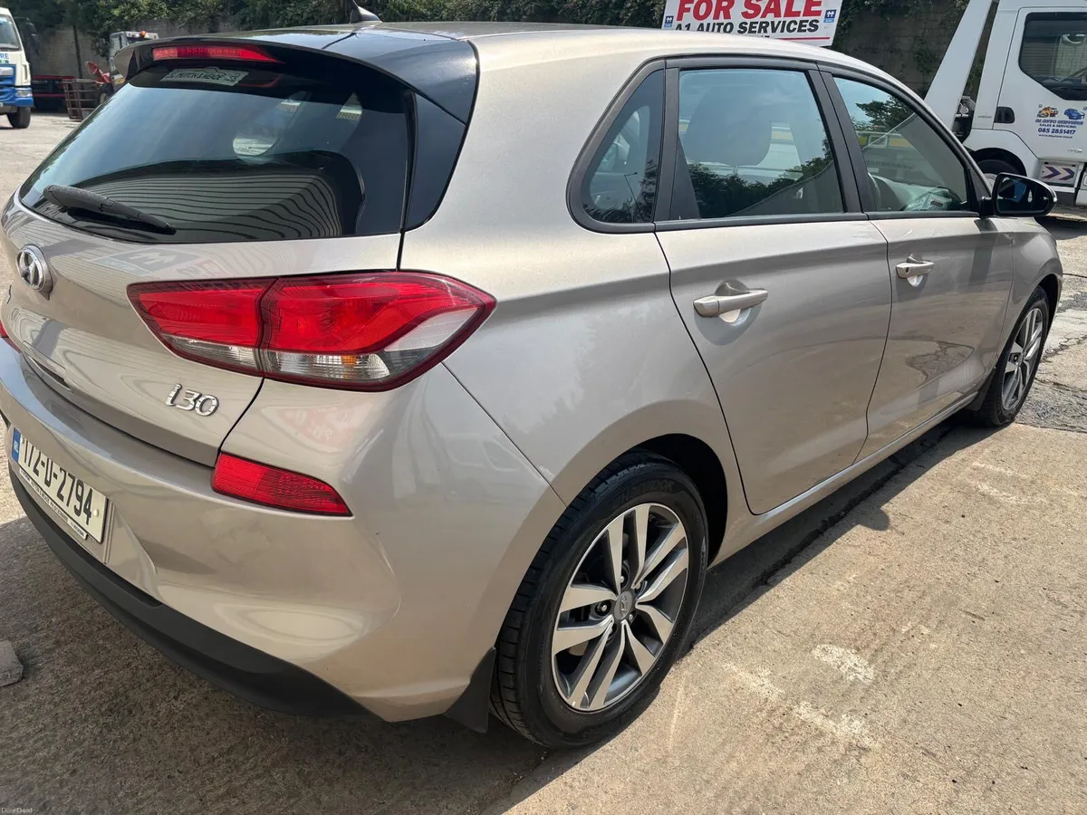 2017 Hyundai i30 1.4 petrol - Image 4
