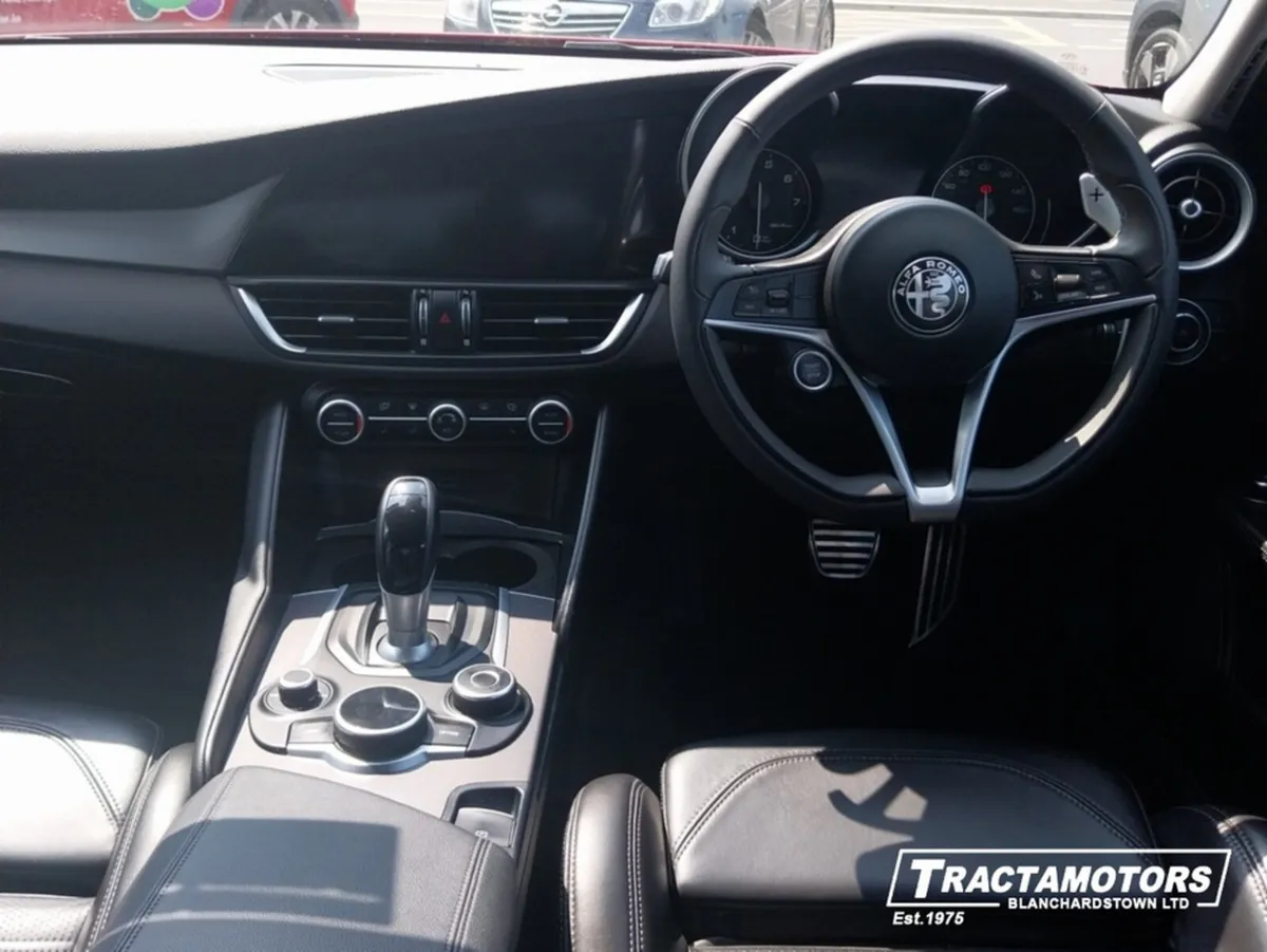 Alfa Romeo Giulia 2.0 VELOCE TURBO 280BHP - Image 2