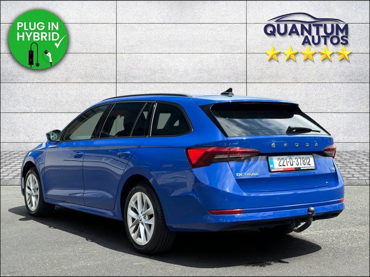 Skoda Octavia 2022 SE TECH 1.4 PETROL PLUG IN HYBR - Image 6