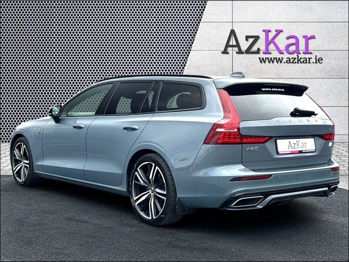 Volvo V60 2022 R-DESIGN T6 2.0 PLUG IN HYBRID AWD - Image 6