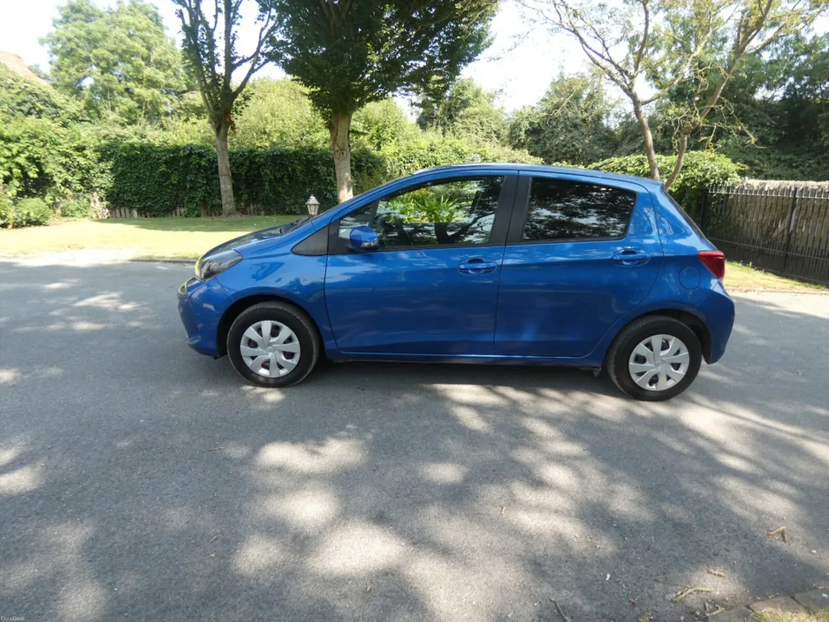 Toyota Yaris 1.0 AUTO [VITZ] ANDROID AUTO - Image 3