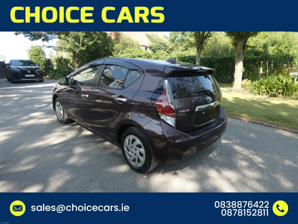Toyota Aqua 1.5 AUTO HYBRID KEYLESS GO - Image 4