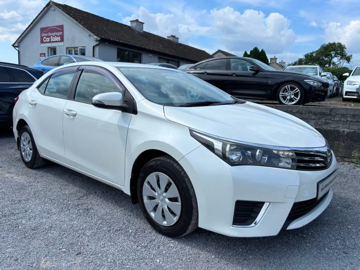 Toyota Corolla 1.4 D-4D TERRA 4DR - Image 1