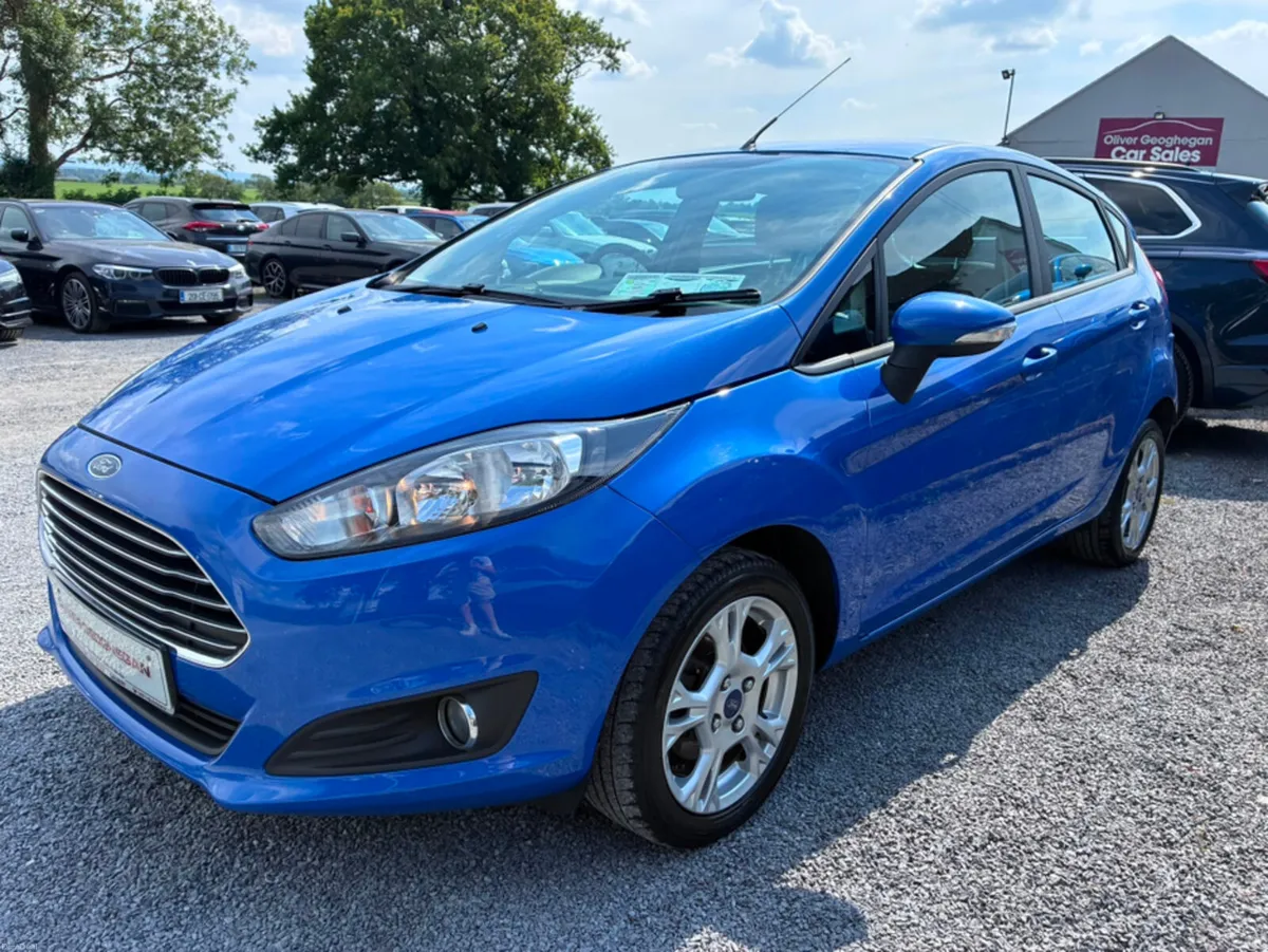 Ford Fiesta ZETEC 1.25 (LOW MILEAGE) - Image 4