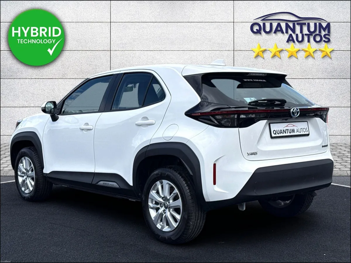 Toyota Yaris Cross 2023 ICON 1.5 HYBRID AUTOMATIC - Image 6