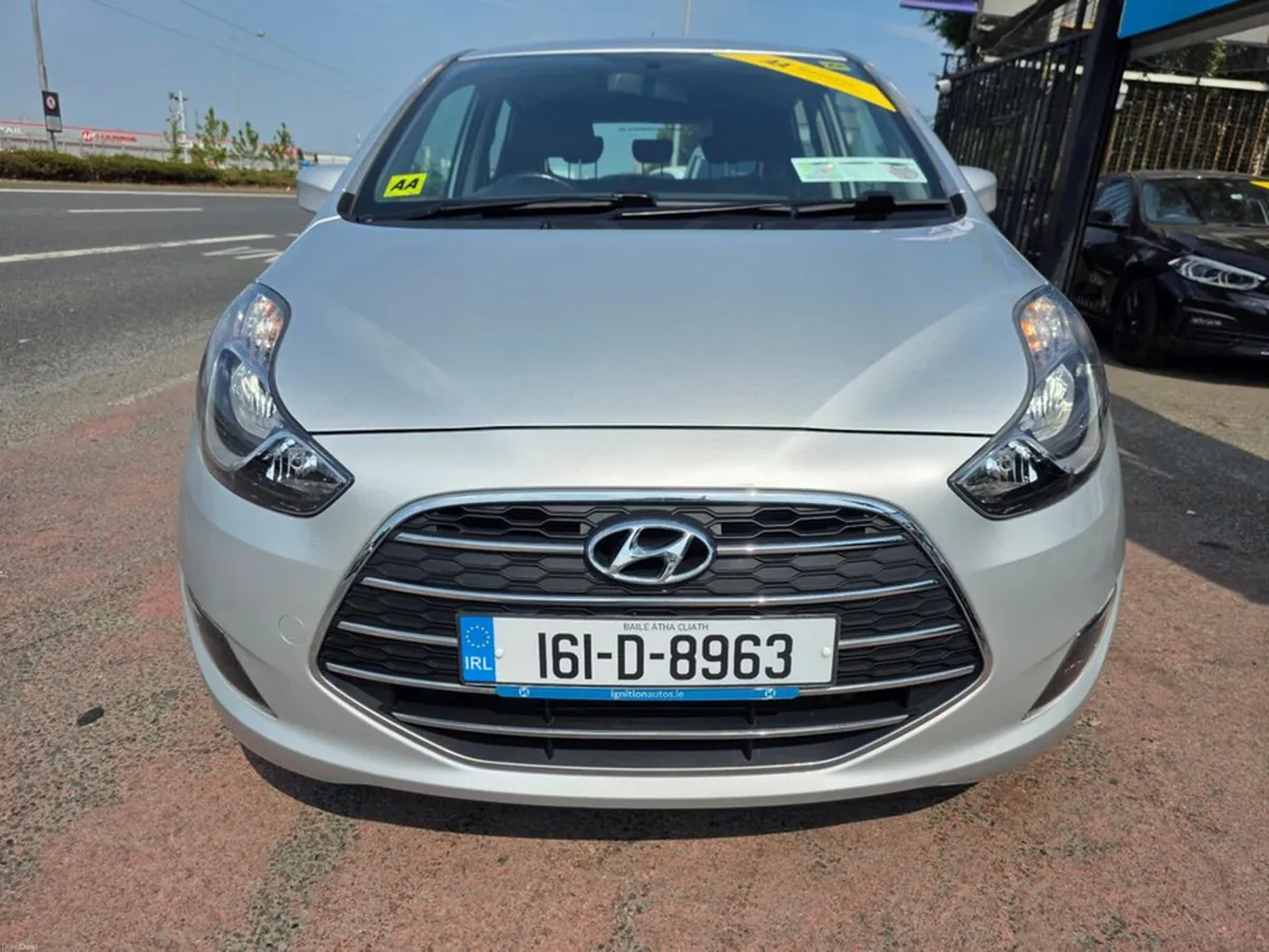 Hyundai ix20 1.4 PETROL DELUX, LOW MILES, 2 KEYS, - Image 4